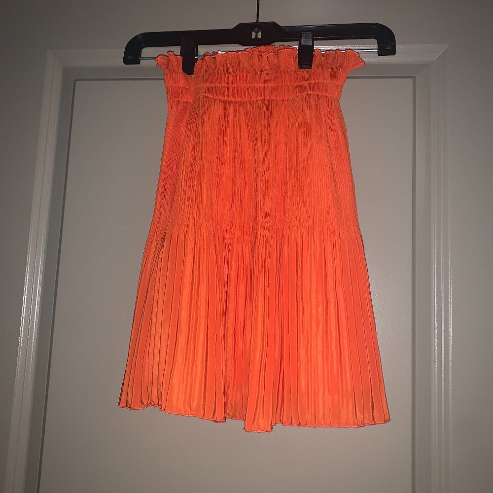 Mini pleaded skirt